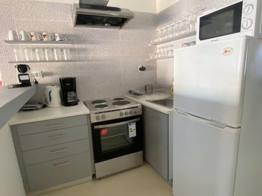2Bdr Boutique Full Apt In Plaka アテネ エクステリア 写真