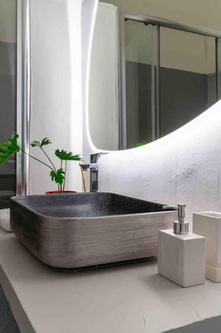 2Bdr Boutique Full Apt In Plaka アテネ エクステリア 写真