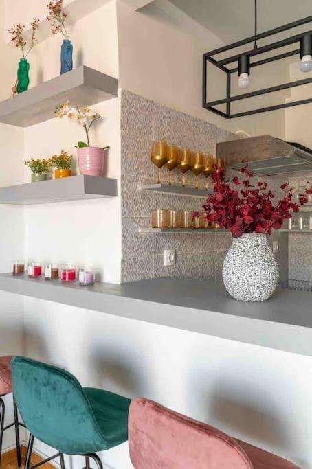 2Bdr Boutique Full Apt In Plaka アテネ エクステリア 写真